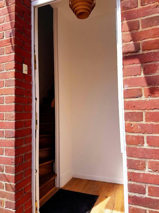 Sw Cosy Apart - Chambly Persan Roissy Exterior photo